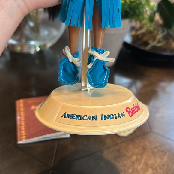 American Stories Series American Indian Barbie Doll - Picture 3 of 8